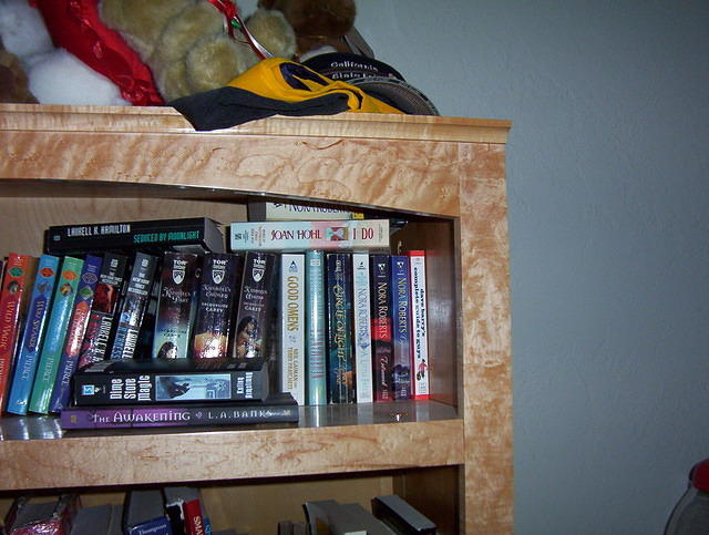 Bookcase-corner